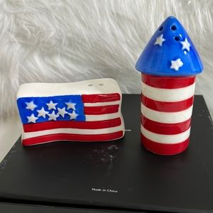 NEW, PATRIOTIC SALT & PEPPER SHAKERS, FLAG & ROCKET
